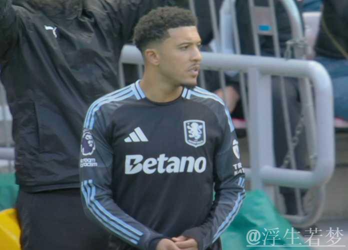 曼联欲3000万将桑乔送沙特遭拒,或与维拉交换门将大马丁 曼联欲3000万将桑乔送沙特遭拒,或与维拉交换门将大马丁