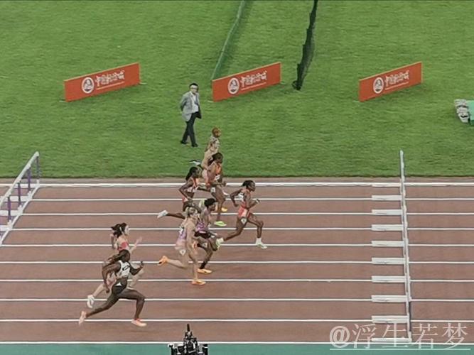 “钻石”选手亮相柯桥少体校 “钻石”选手亮相柯桥少体校