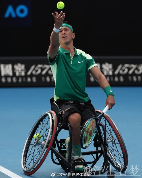 小田凯人实现法网三冠王